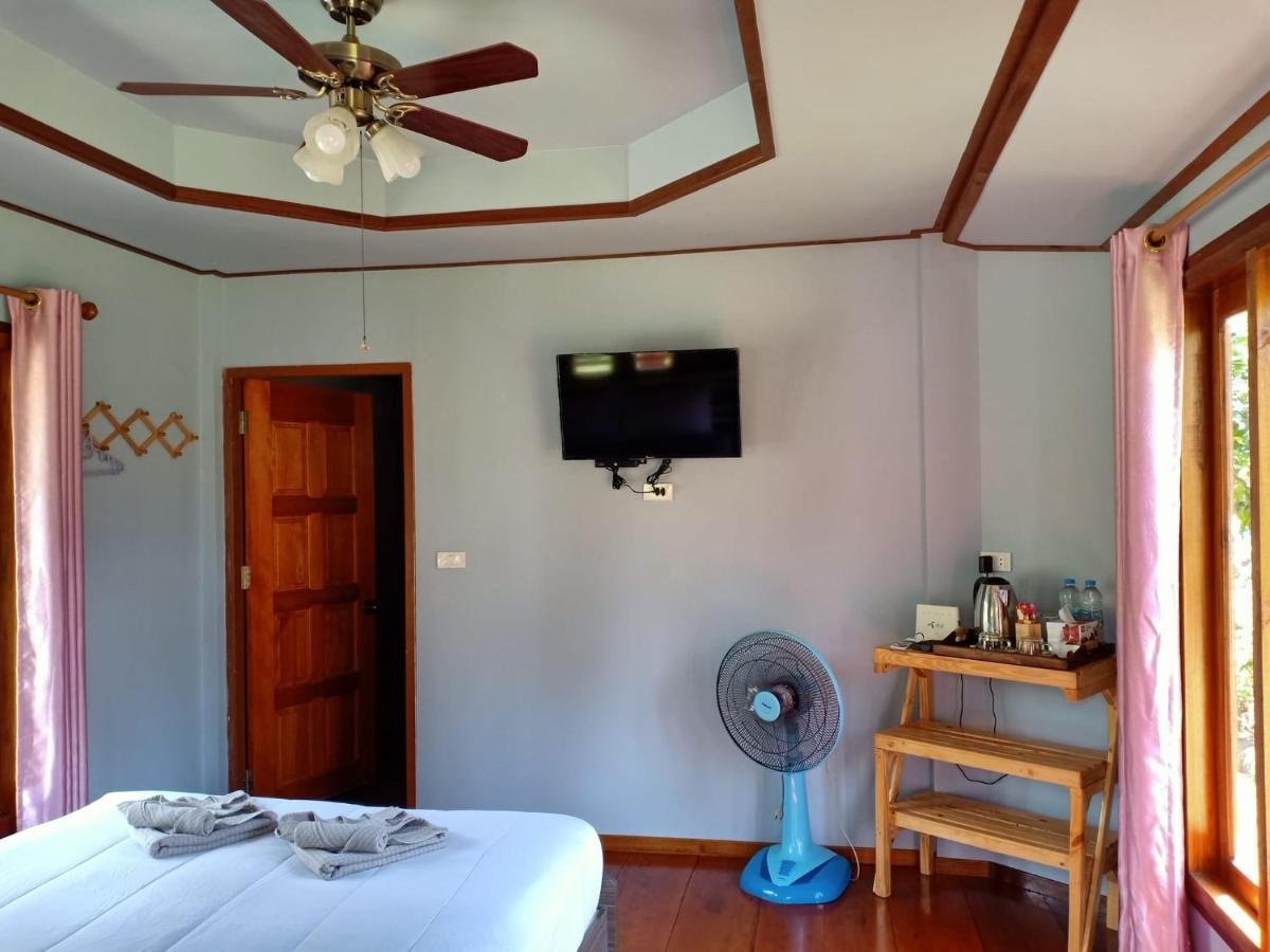Walk In Homestay Ko Kut Exterior photo
