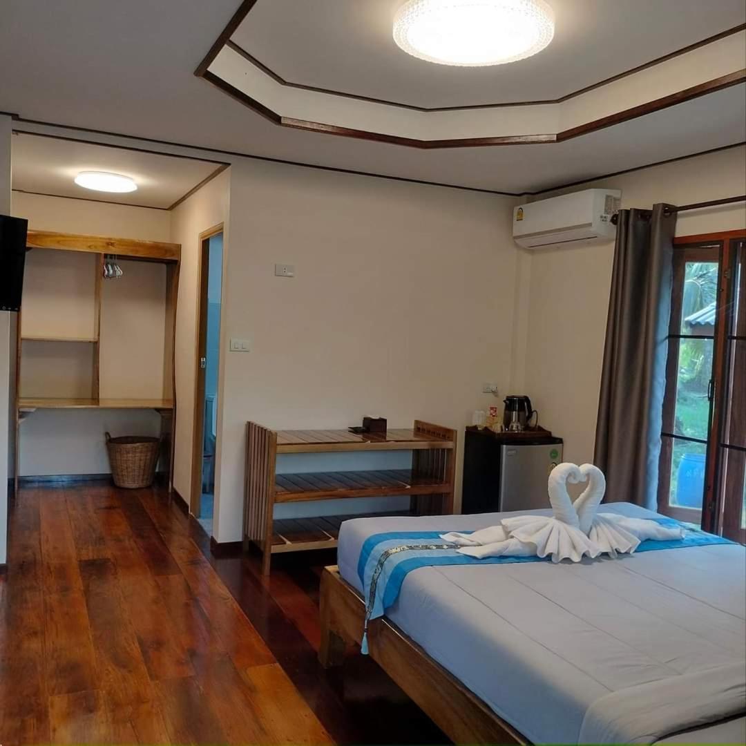 Walk In Homestay Ko Kut Exterior photo